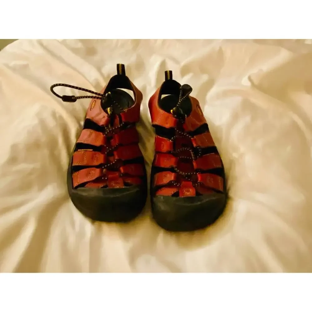 KEEN Newport H2 Red Black Sport Sandals Big Kids Size 5